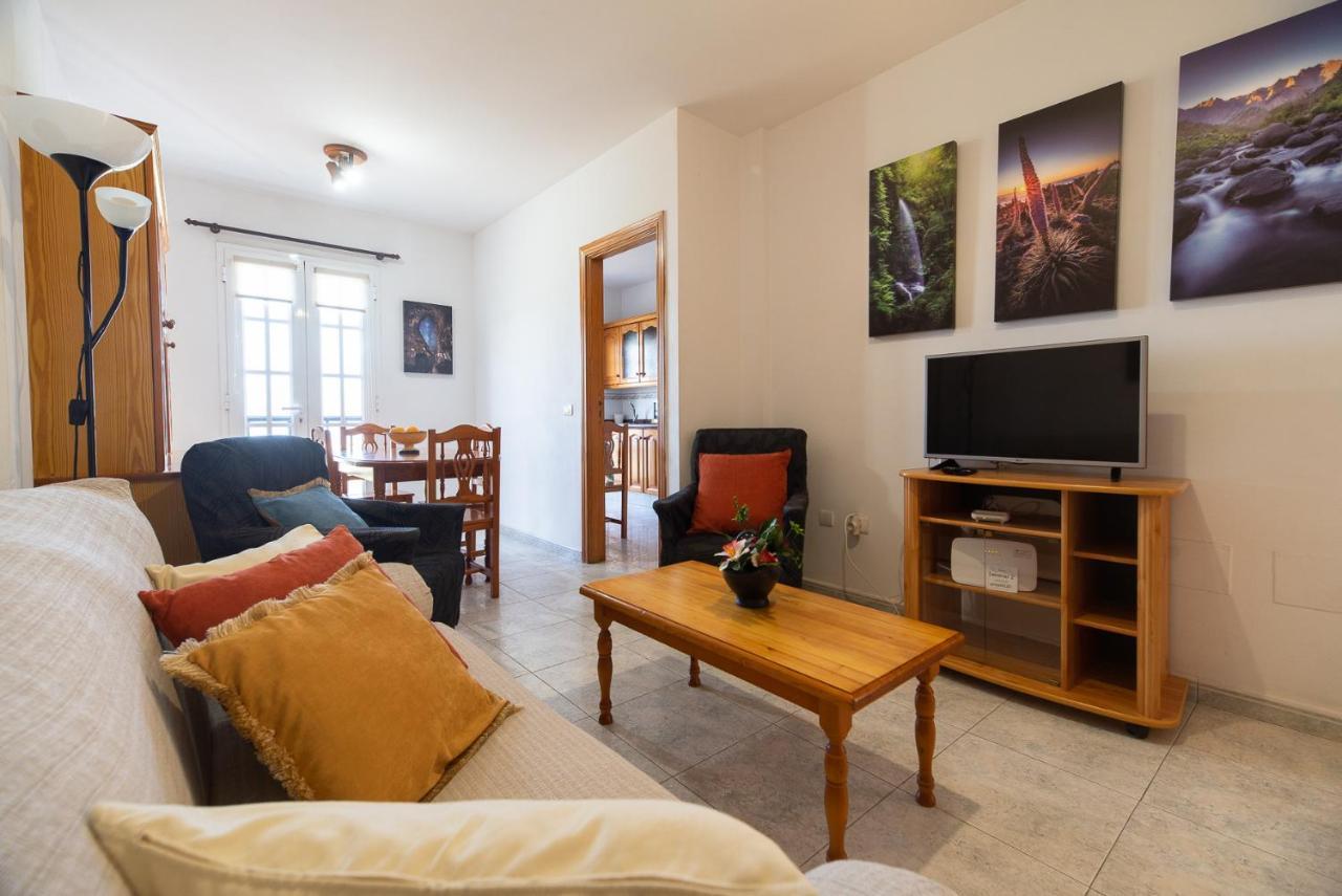 Apartamentos Leomar II Los Llanos De Aridane Kültér fotó
