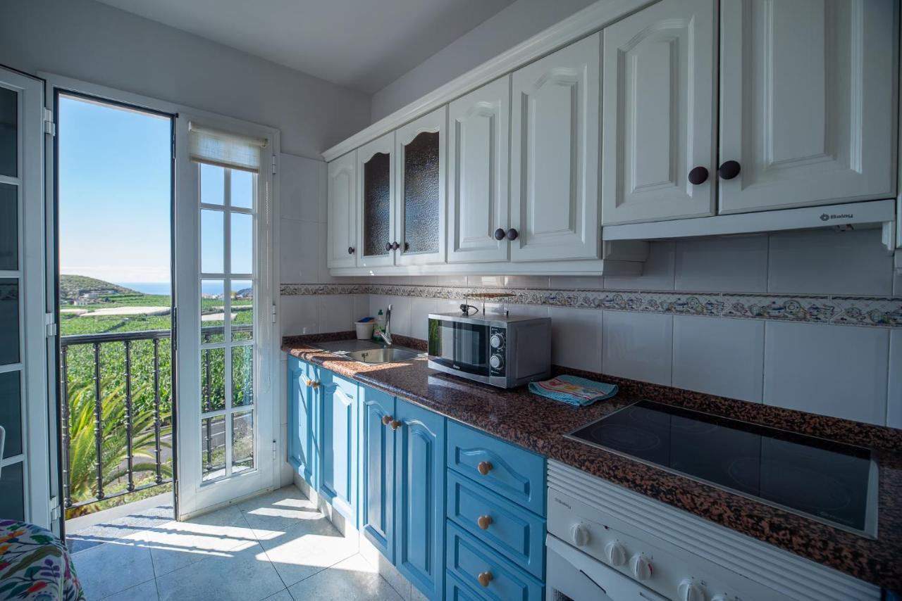 Apartamentos Leomar II Los Llanos De Aridane Kültér fotó